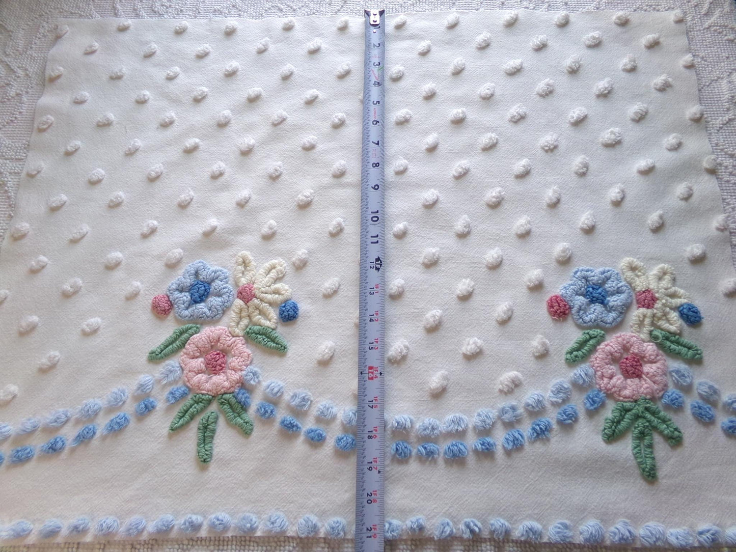 classic shabby chic vintage chenille fabric, beautiful floral 20" x 26" inch piece of cotton sewing material, great for pillows & crafts