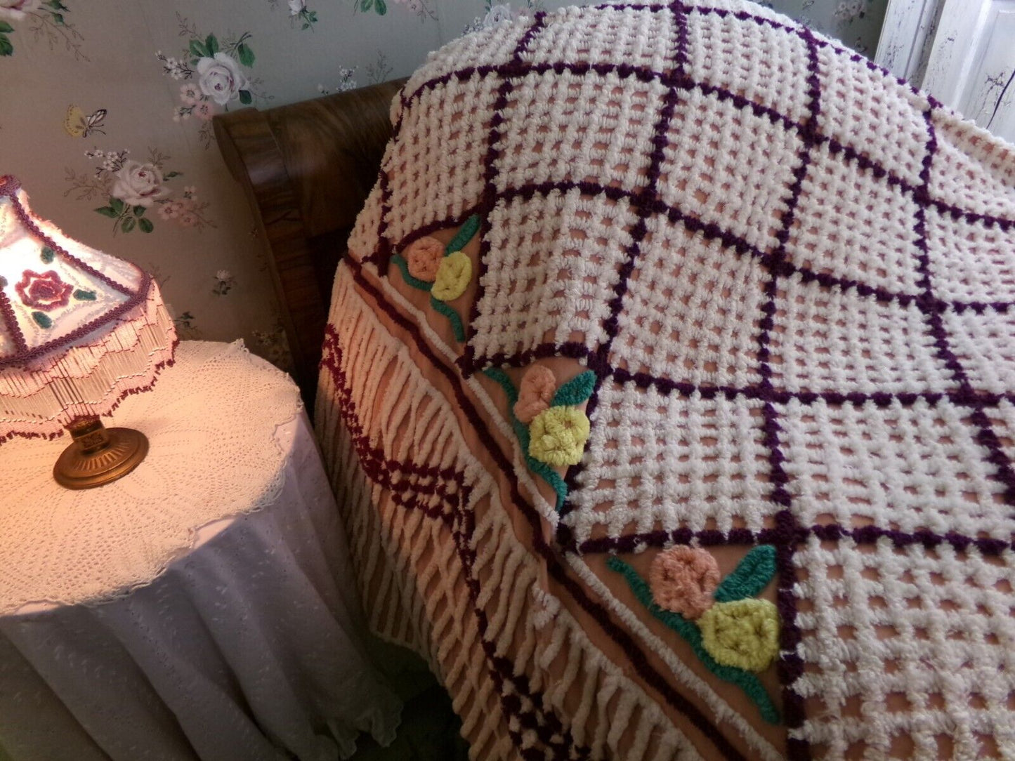 cozy rosettes plush Vintage full size chenille bedspread, quality cotton thick tufts