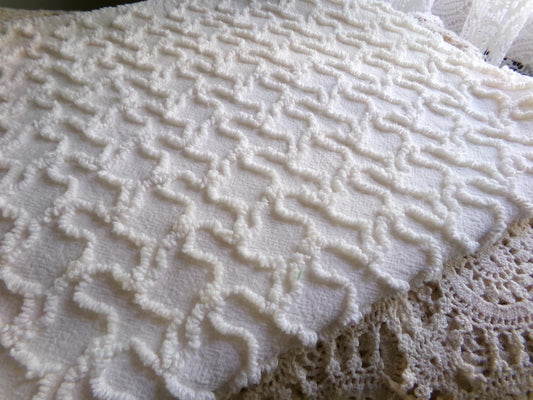 Gentle Cream Texturized Chenille Material, Squiggle Tuft, 20" x 25" inch Piece, Neutral Vintage Fabric for Handmade Quilts & DIY Pillows