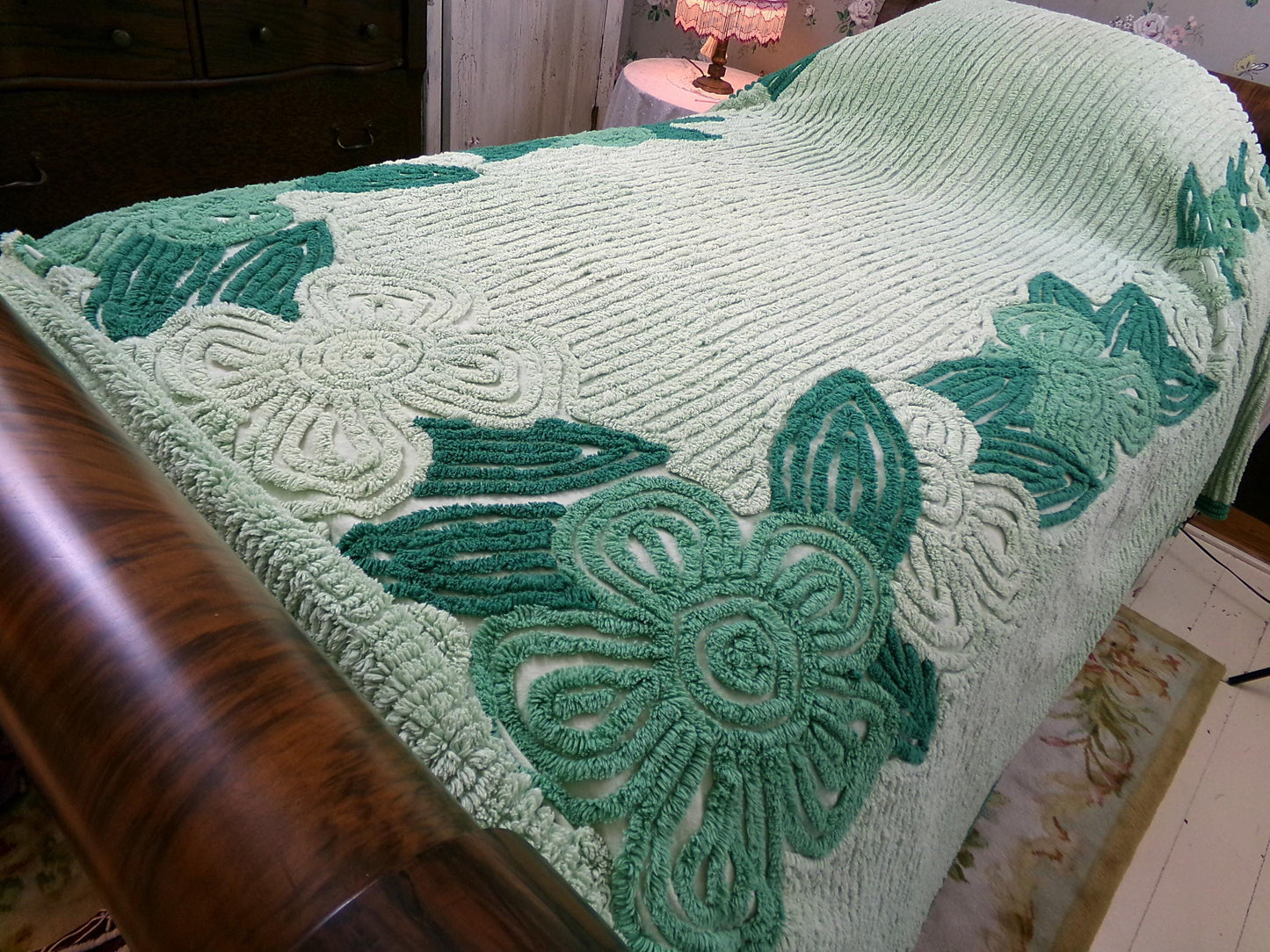 Vintage Heavyweight Chenille Bedspread Hawaiian Tropical Green Hibiscus Flowers, Plush Full Sz
