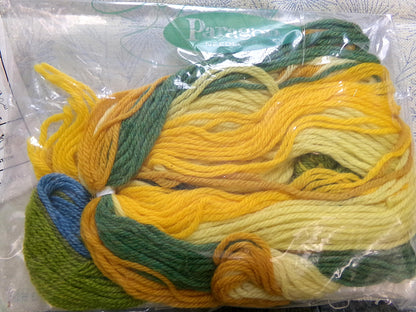 YELLOW DAISIES Vintage Crewel Embroidery Kit Paragon 02237X Boho 1970s Barbara Sparre Design