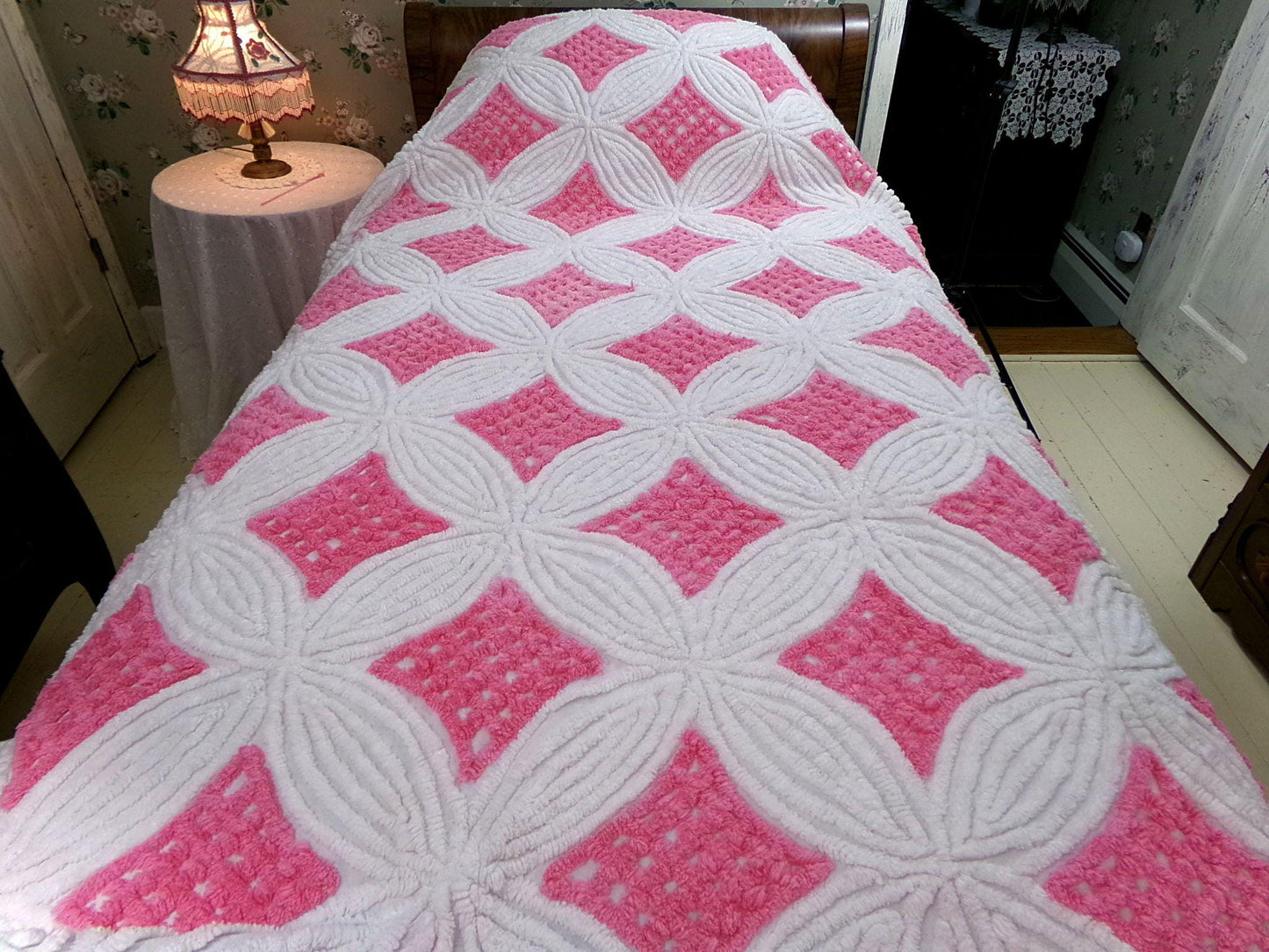 dreamy pink & white vintage chenille bedspread, waffle tufts in swirl flower petal design, pom pom trim, 100% plush cotton full size bedding