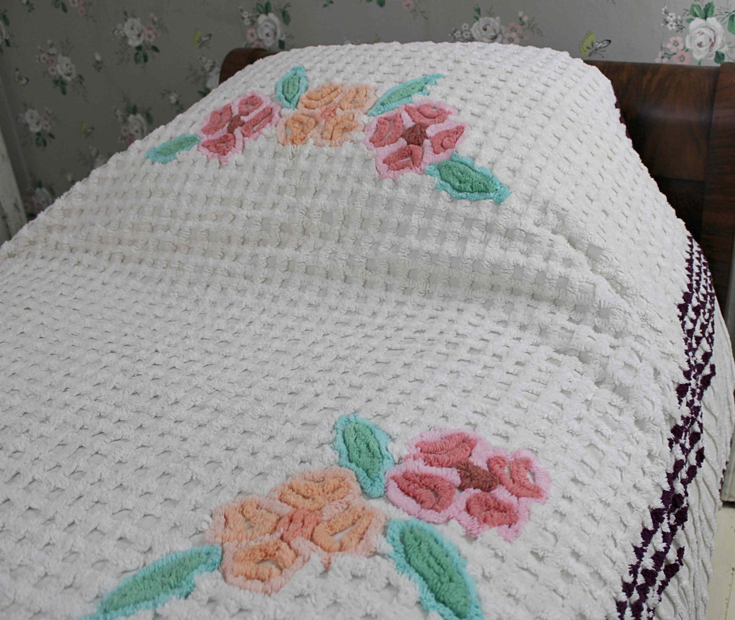 Simple Plush White Vintage Chenille Bedspread, Tropical Flowers on Waffle Tufts, Full Size