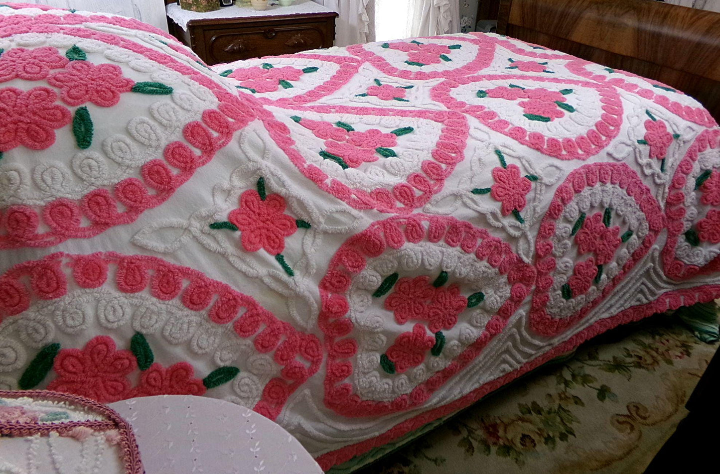 fairytale hearts vintage chenille bedspread, feminine pink & white sweetheart rose trios, romantic full size 100% cotton bedding