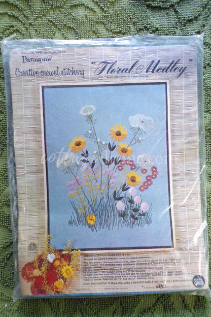FLORAL MEDLEY Crewel Stitchery Kit, Summer Flowers, Vintage 0623 Paragon Needlecraft Embroidery by Polly Gottfried