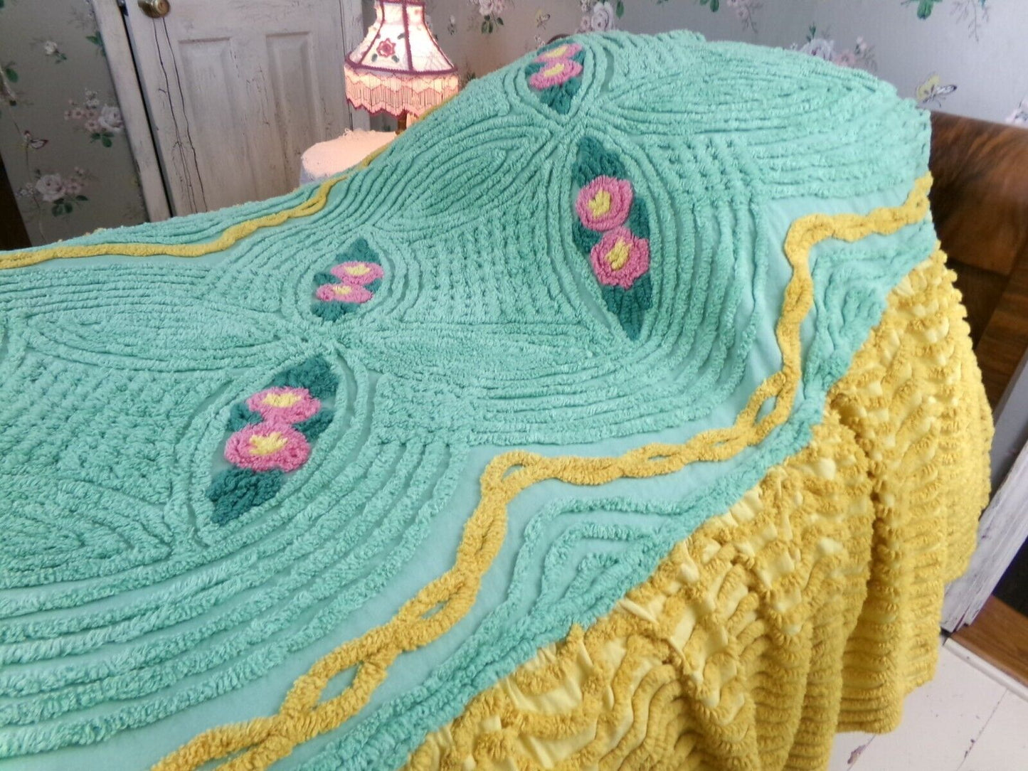 Vintage gold & green chenille bedspread, pink roses, attached ruffle skirt, twin sz